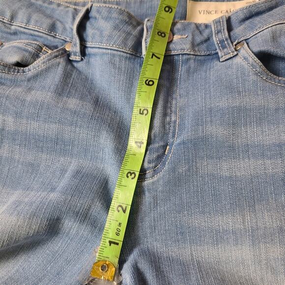Vince Camuto  Jeans Light Wash Slim Fit Raw Hem Soft Denim Whisker Fade 6 - Picture 9 of 10